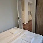 The Double For 8 Person In The Center